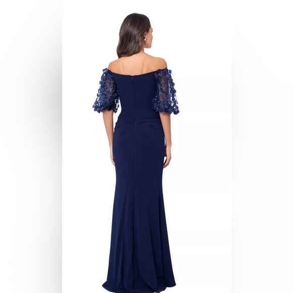 XSCAPE
Off-The-Shoulder Floral-Sleeve Gown.  Size 8 - Picture 5 of 5